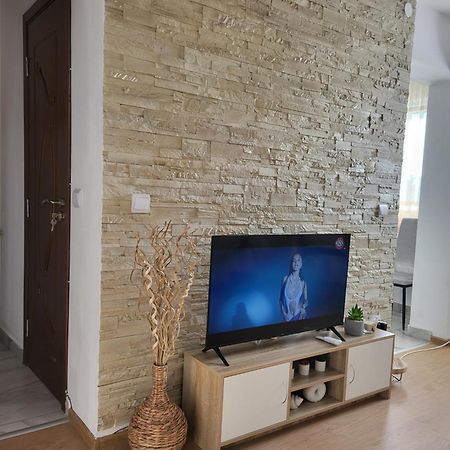 Studio Cristina Vajdahunyad Kültér fotó